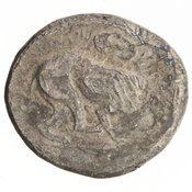 Εμπροσθότυπος 'SilCoinCy A7142, Gunther, C. Godfrey, acc.no.: 1951.116.117. Silver coin of king Sasmas of Marion 450 BC - . Weight: 11.037000000000001g, Axis: 3h, Diameter: 23mm. Obverse type: lion advancing r. licking forepaw, in ex. scroll pattern. Obverse symbol: -. Obverse legend: sa in Cypriot syllabic. Reverse type: Phrixus striding l. beside ram, within incuse square ; double axis on the field l.. Reverse symbol: Double axis. Reverse legend: - in -.