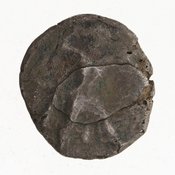 Εμπροσθότυπος 'SilCoinCy A7053, Gift of Christian G. Gunther. March 1949, acc.no.: 1951.116.86. Silver coin of king Baalmilk II of Kition 425 - 400 BC. Weight: 3.2919999999999998g, Axis: 2h, Diameter: 13mm. Obverse type: Heracles advancing r. holding club and bow. Obverse symbol: Discuss with Andi about weird patchwork part on the obverse. Obverse legend: - in -. Reverse type: lion devouring stag r. within incuse square. Reverse symbol: -. Reverse legend: lb'l[mlk] in Phoenician.