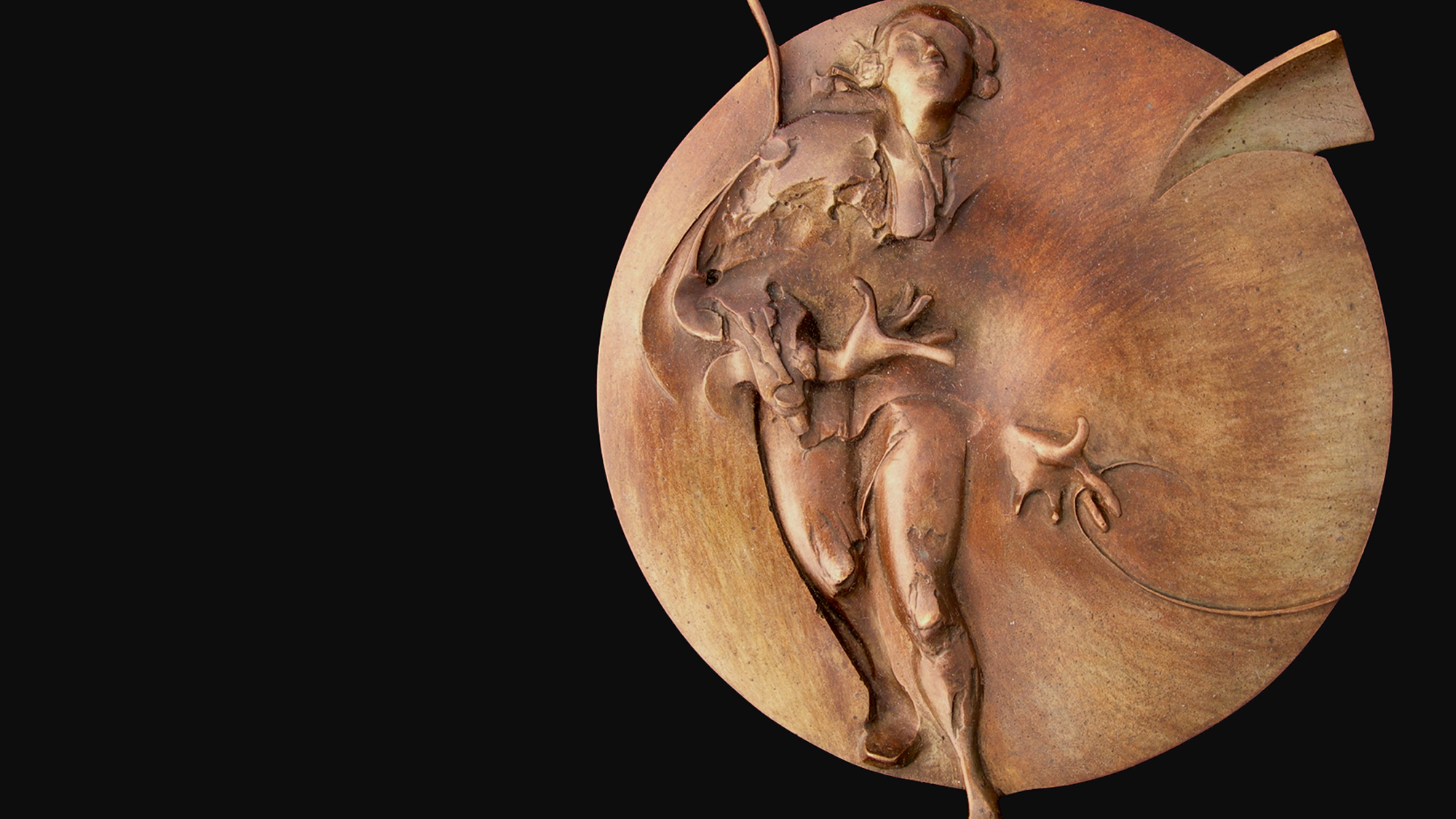 Long Table 121. Today’s Art Medal—From Decoration to Handheld Sculpture