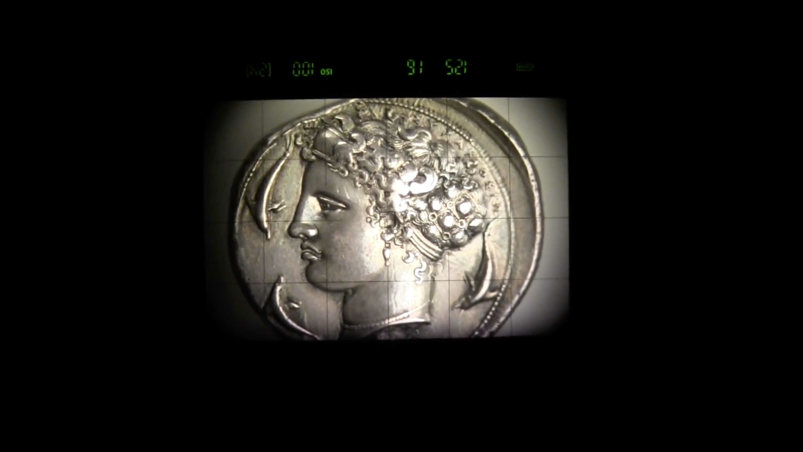 New Focus-Stacking Photographic Technique for Coins